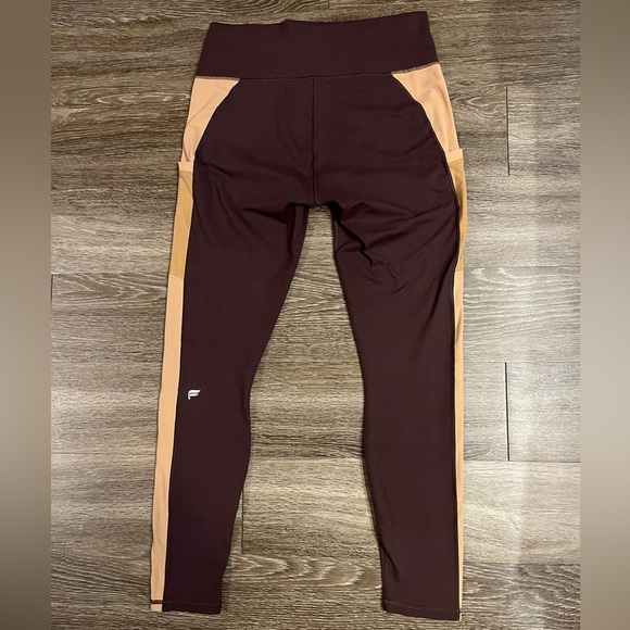 Fabletics | On-The-Go PowerHold® High-Waisted Legging in Cacao/Quicksand Size XL - Picture 5 of 7
